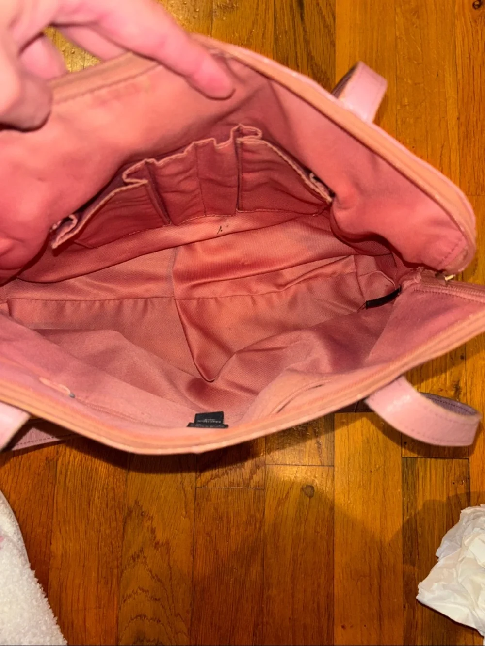 Wilsons Leather spacious dusty